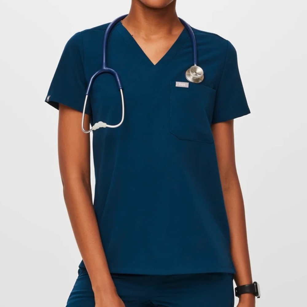 Figs Catarina One-Pocket Scrub Top in DEEP REEF